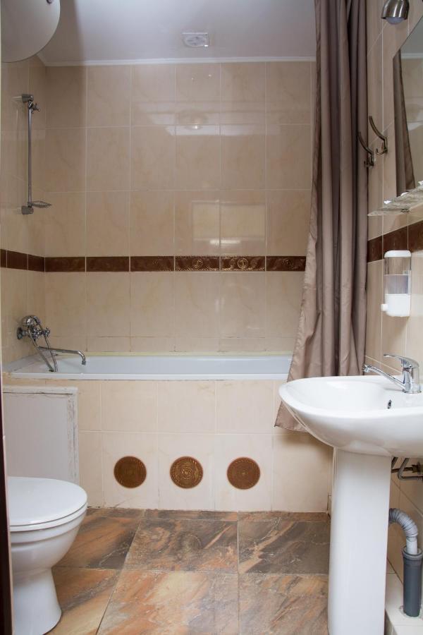 Faraon Hotel Ivano-Frankivsk Extérieur photo