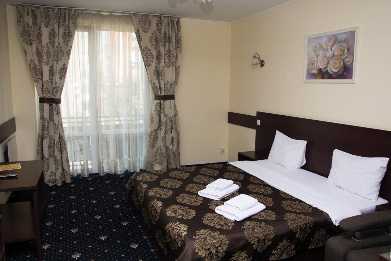 Faraon Hotel Ivano-Frankivsk Extérieur photo
