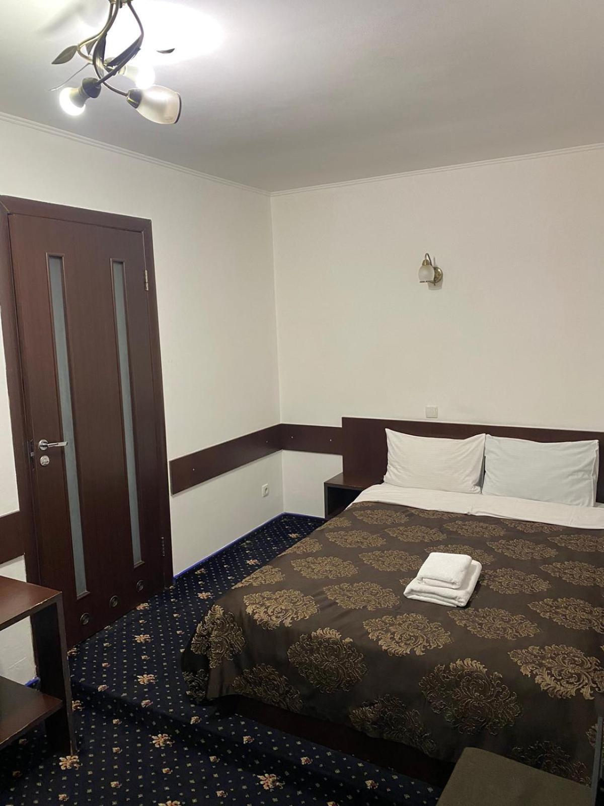 Faraon Hotel Ivano-Frankivsk Extérieur photo